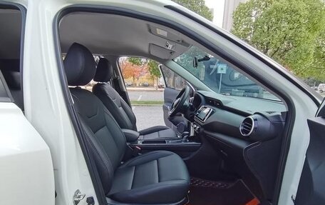 Nissan Kicks I, 2022 год, 1 300 000 рублей, 12 фотография