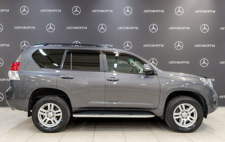 Toyota Land Cruiser Prado 150 рестайлинг 2, 2011 год, 2 600 000 рублей, 4 фотография