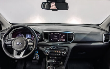 KIA Sportage IV рестайлинг, 2020 год, 2 960 000 рублей, 14 фотография