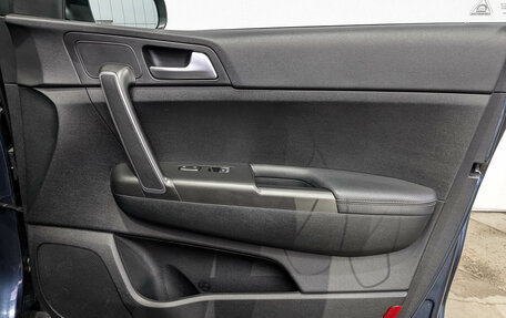 KIA Sportage IV рестайлинг, 2020 год, 2 960 000 рублей, 24 фотография