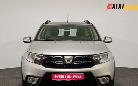 Dacia Logan II, 2018 год, 1 000 000 рублей, 1 фотография