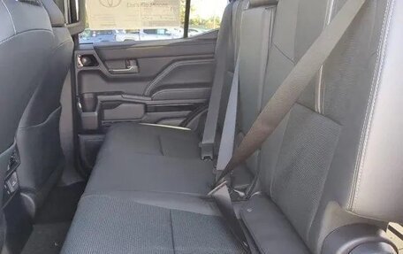 Toyota 4Runner, 2025 год, 8 940 000 рублей, 13 фотография