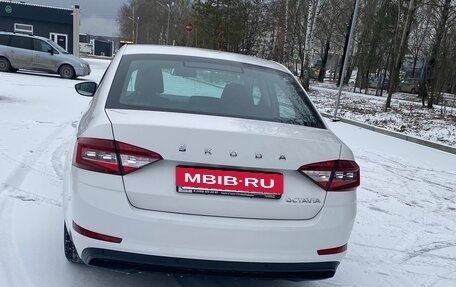 Skoda Octavia, 2022 год, 1 850 000 рублей, 6 фотография