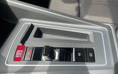 Volkswagen Golf VIII, 2023 год, 1 950 000 рублей, 7 фотография