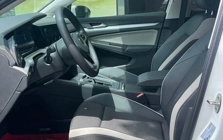 Volkswagen Golf VIII, 2023 год, 1 950 000 рублей, 8 фотография