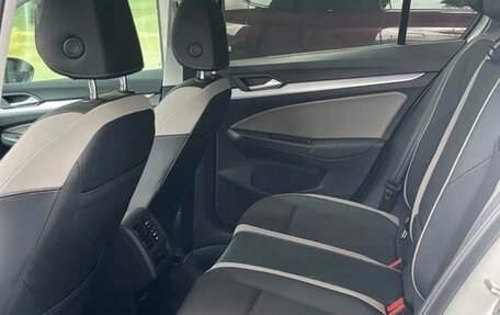 Volkswagen Golf VIII, 2023 год, 1 950 000 рублей, 10 фотография