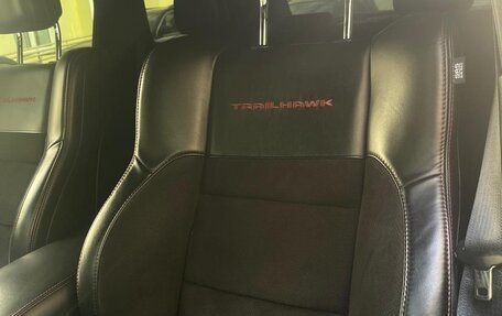 Jeep Grand Cherokee, 2019 год, 4 000 000 рублей, 14 фотография