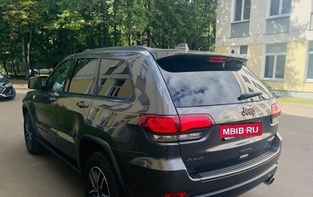 Jeep Grand Cherokee, 2019 год, 4 000 000 рублей, 11 фотография
