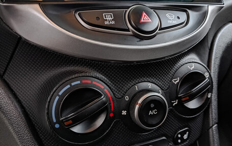 Hyundai Solaris II рестайлинг, 2016 год, 1 090 000 рублей, 20 фотография