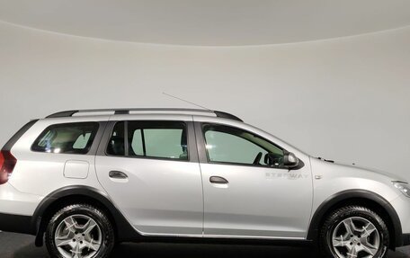 Dacia Logan II, 2018 год, 1 000 000 рублей, 2 фотография