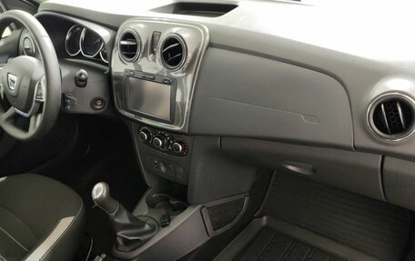 Dacia Logan II, 2018 год, 1 000 000 рублей, 10 фотография