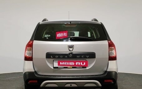 Dacia Logan II, 2018 год, 1 000 000 рублей, 4 фотография