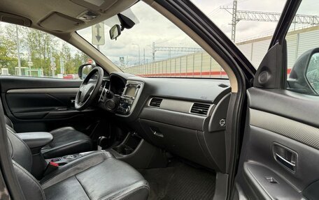 Mitsubishi Outlander III рестайлинг 3, 2012 год, 1 520 000 рублей, 7 фотография
