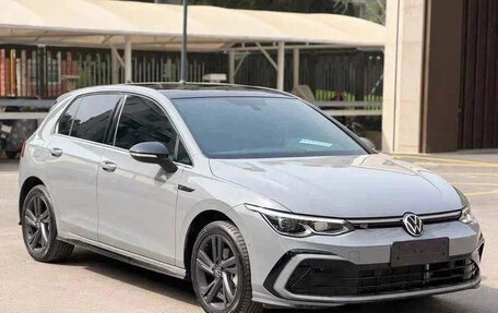 Volkswagen Golf VIII, 2021 год, 1 570 000 рублей, 1 фотография