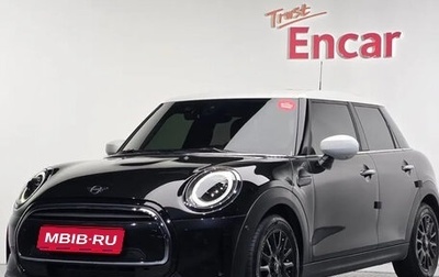 MINI Hatch, 2024 год, 3 320 000 рублей, 1 фотография