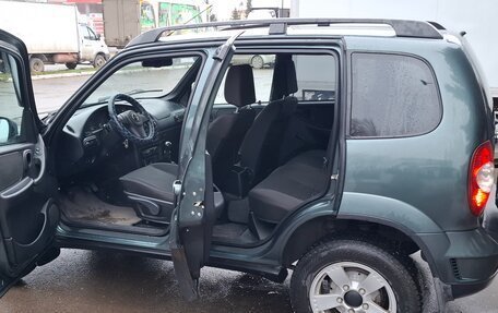 Chevrolet Niva I рестайлинг, 2018 год, 750 000 рублей, 3 фотография