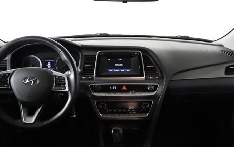 Hyundai Sonata VII, 2018 год, 1 749 990 рублей, 13 фотография