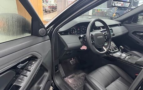 Land Rover Range Rover Evoque II, 2022 год, 3 300 000 рублей, 6 фотография