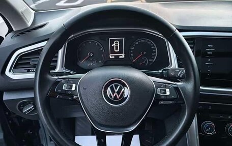 Volkswagen T-Cross I, 2022 год, 1 875 000 рублей, 9 фотография