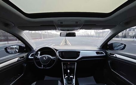 Volkswagen T-Cross I, 2022 год, 1 875 000 рублей, 15 фотография