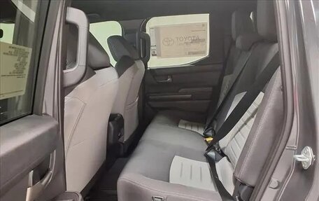 Toyota Tacoma, 2025 год, 8 350 000 рублей, 22 фотография