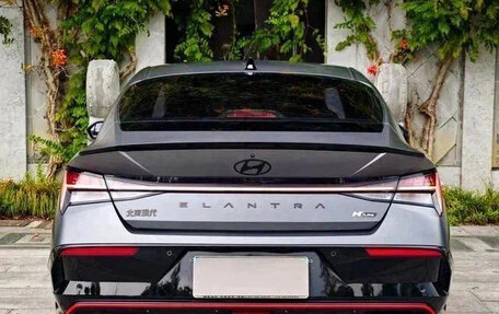 Hyundai Elantra, 2022 год, 1 230 000 рублей, 4 фотография