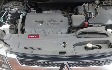 Mitsubishi Outlander III рестайлинг 3, 2022 год, 3 400 000 рублей, 6 фотография