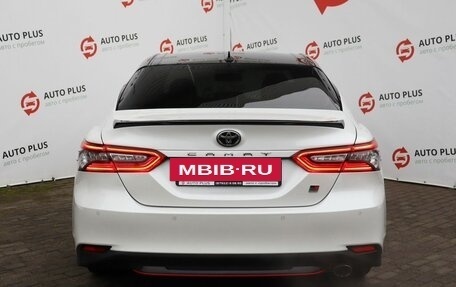 Toyota Camry, 2021 год, 3 249 000 рублей, 6 фотография