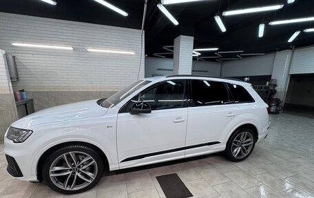 Audi Q7, 2022 год, 11 500 000 рублей, 2 фотография