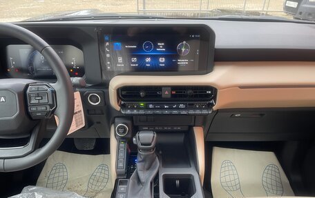 Toyota Land Cruiser Prado, 2024 год, 9 295 000 рублей, 15 фотография