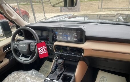 Toyota Land Cruiser Prado, 2024 год, 9 295 000 рублей, 12 фотография