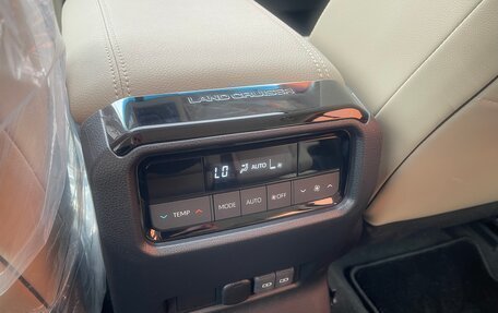 Toyota Land Cruiser Prado, 2024 год, 9 295 000 рублей, 21 фотография