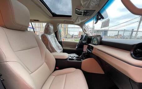 Toyota Land Cruiser Prado, 2024 год, 9 295 000 рублей, 25 фотография