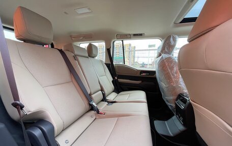 Toyota Land Cruiser Prado, 2024 год, 9 295 000 рублей, 30 фотография