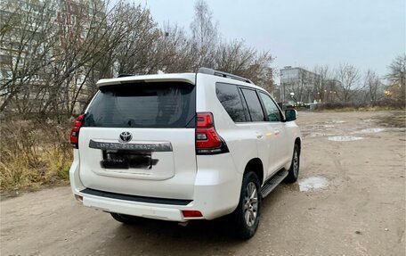 Toyota Land Cruiser Prado 150 рестайлинг 2, 2017 год, 5 600 000 рублей, 4 фотография