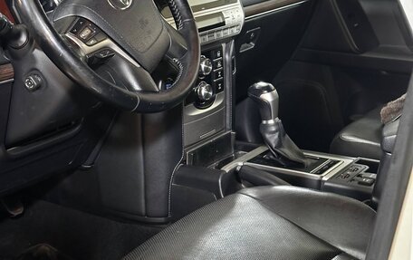 Toyota Land Cruiser Prado 150 рестайлинг 2, 2017 год, 5 600 000 рублей, 9 фотография