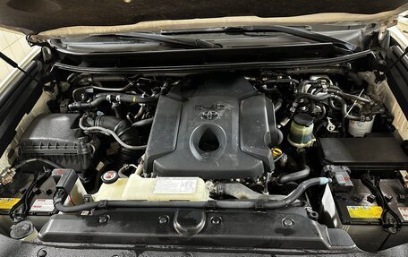 Toyota Land Cruiser Prado 150 рестайлинг 2, 2017 год, 5 600 000 рублей, 10 фотография