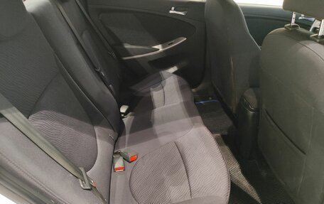 Hyundai Solaris II рестайлинг, 2012 год, 739 000 рублей, 10 фотография