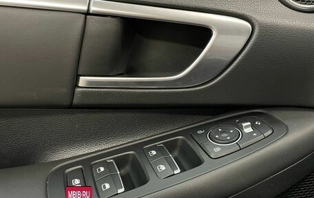 Hyundai Sonata VIII, 2021 год, 2 370 000 рублей, 21 фотография