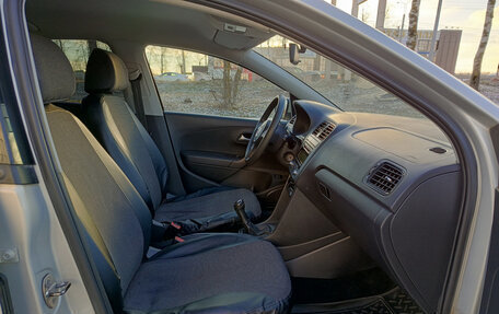 Volkswagen Polo VI (EU Market), 2011 год, 590 000 рублей, 15 фотография