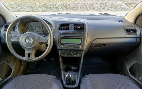 Volkswagen Polo VI (EU Market), 2011 год, 590 000 рублей, 18 фотография