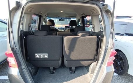 Honda Freed I, 2011 год, 690 000 рублей, 18 фотография