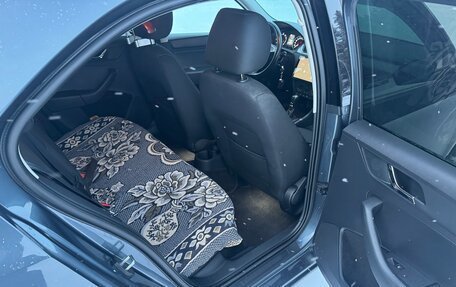 Skoda Rapid I, 2014 год, 1 100 000 рублей, 23 фотография