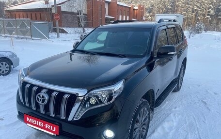 Toyota Land Cruiser Prado 150 рестайлинг 2, 2014 год, 3 200 000 рублей, 2 фотография