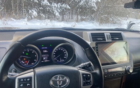 Toyota Land Cruiser Prado 150 рестайлинг 2, 2014 год, 3 200 000 рублей, 14 фотография