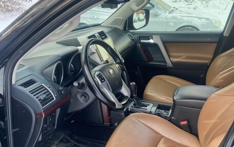 Toyota Land Cruiser Prado 150 рестайлинг 2, 2014 год, 3 200 000 рублей, 22 фотография