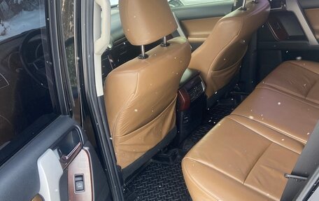 Toyota Land Cruiser Prado 150 рестайлинг 2, 2014 год, 3 200 000 рублей, 20 фотография