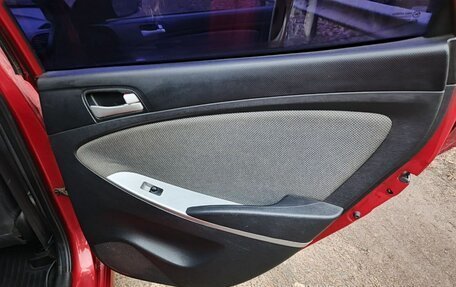 Hyundai Solaris II рестайлинг, 2011 год, 600 000 рублей, 9 фотография