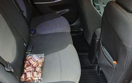 Hyundai Solaris II рестайлинг, 2011 год, 600 000 рублей, 7 фотография