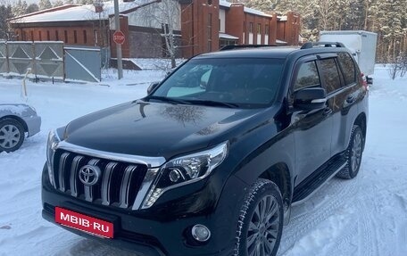 Toyota Land Cruiser Prado 150 рестайлинг 2, 2014 год, 3 200 000 рублей, 23 фотография